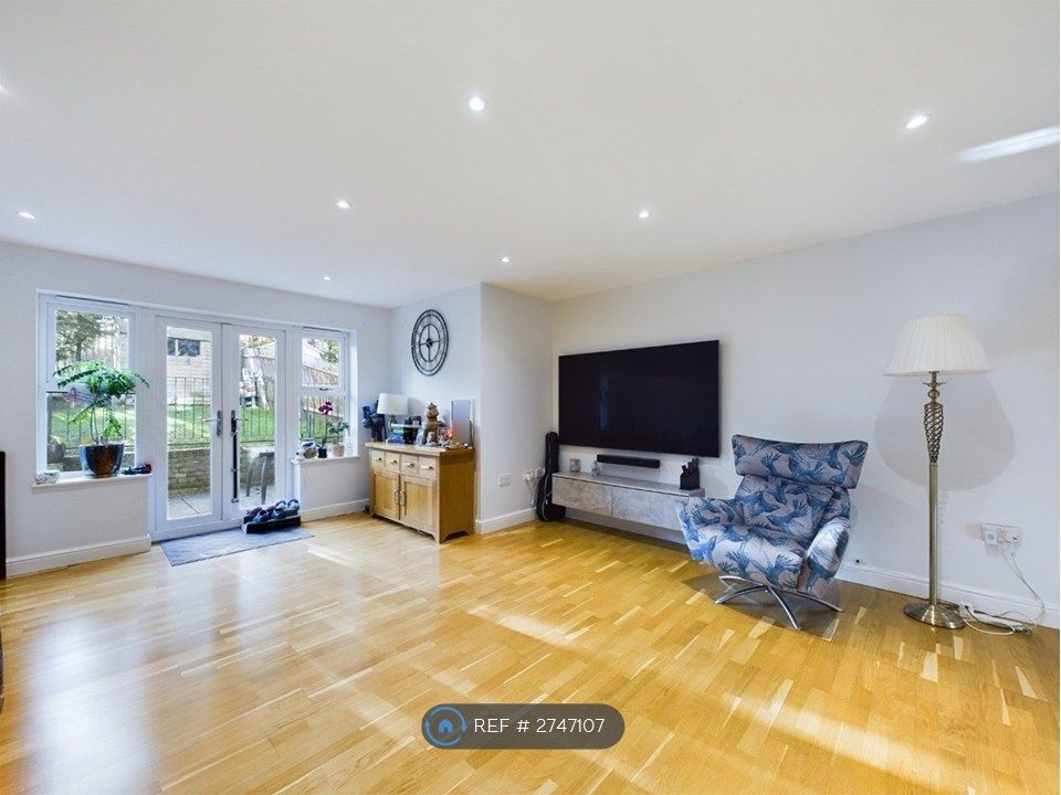 Property photo 2 of 19 Lounge/Diner