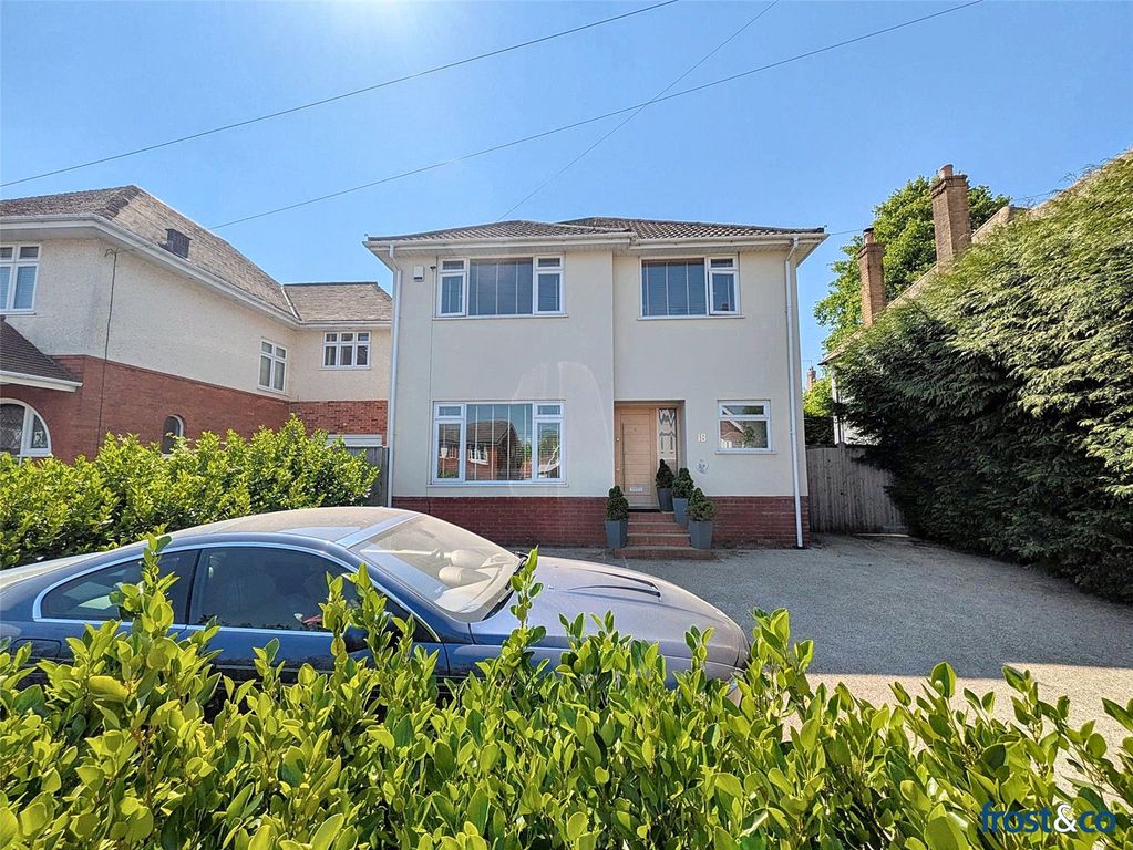 Property photo 1 of 15 Woodside Road