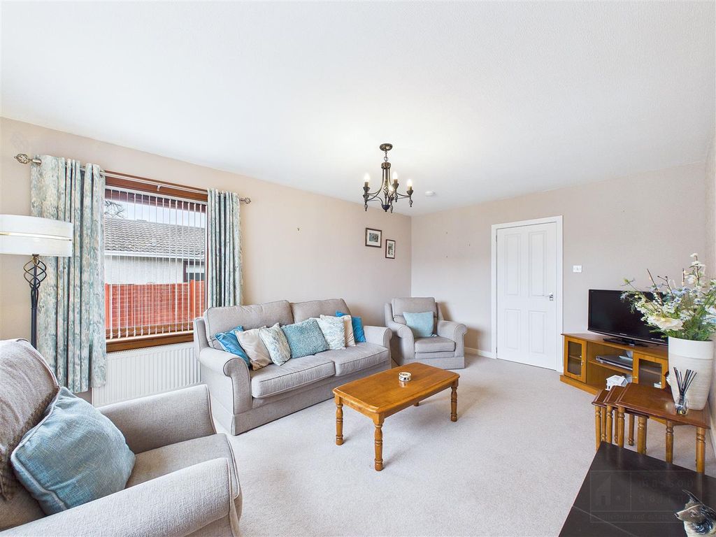 Property photo 2 of 20 32 Strathspey Drive Grantown On Spey