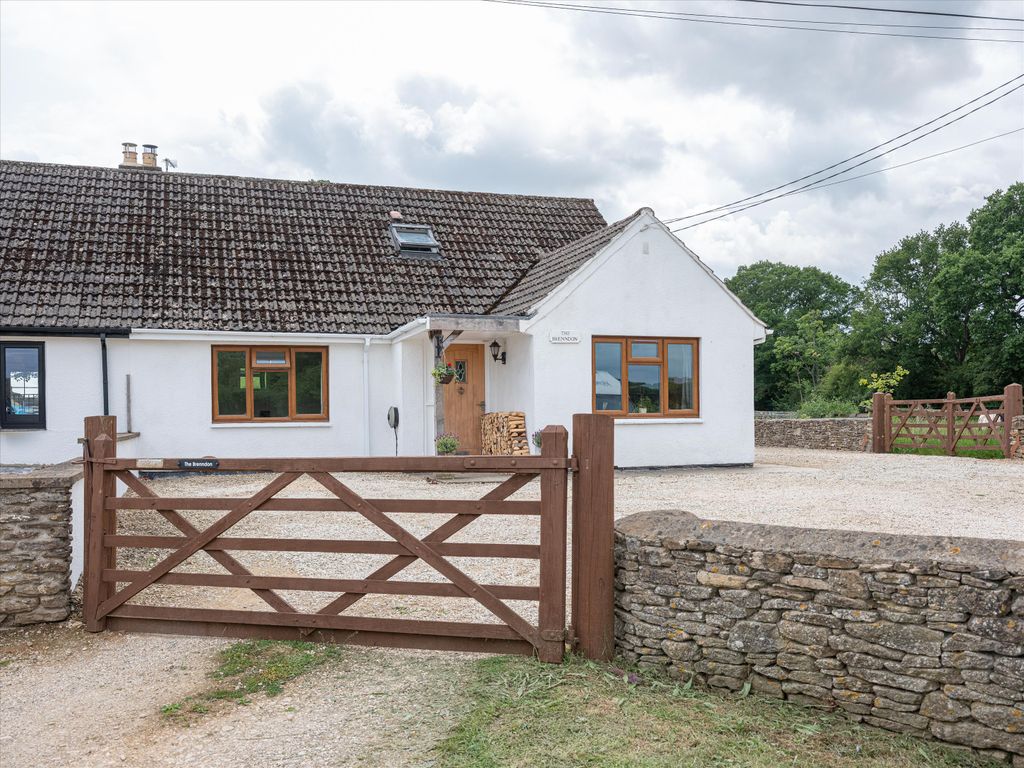 Property photo 1 of 15 Image