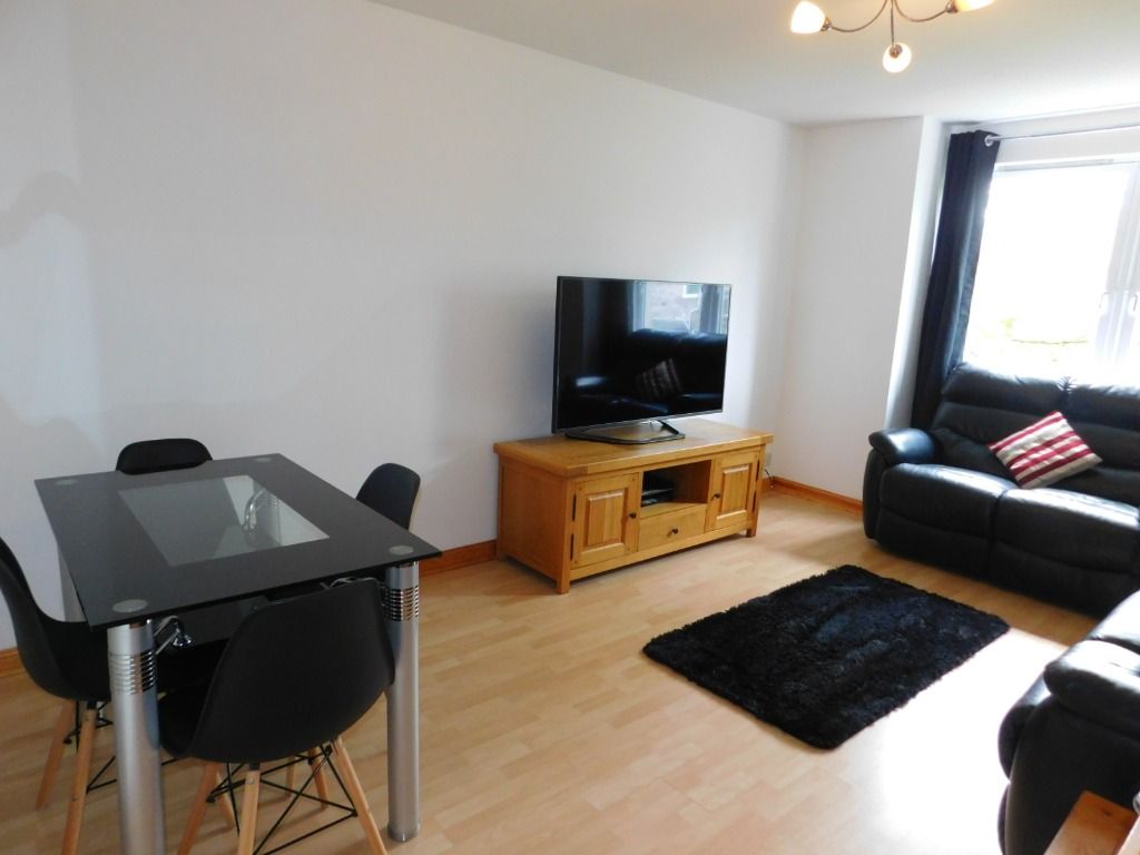 Property photo 3 of 12