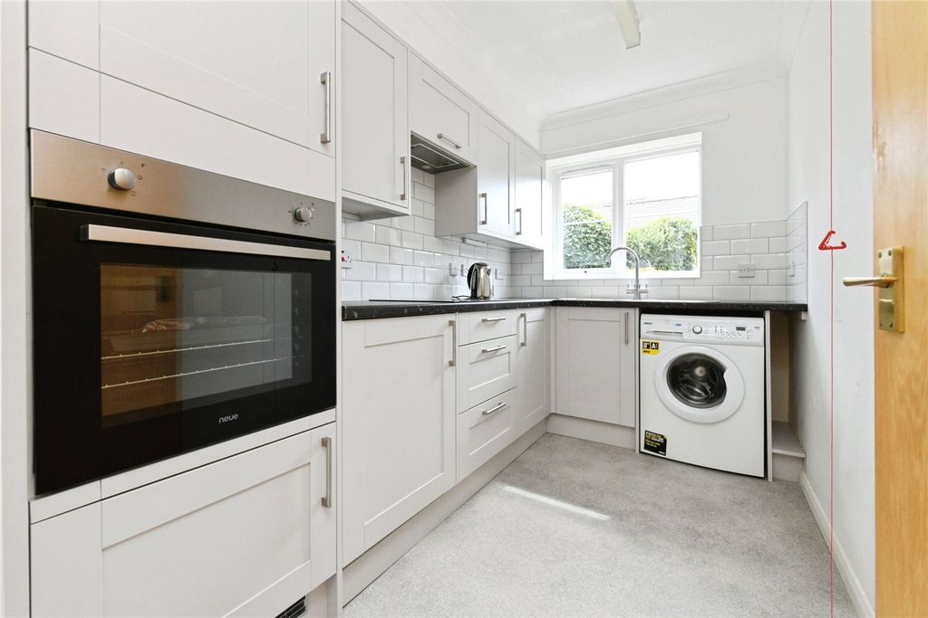 Property photo 3 of 15 Kitchen