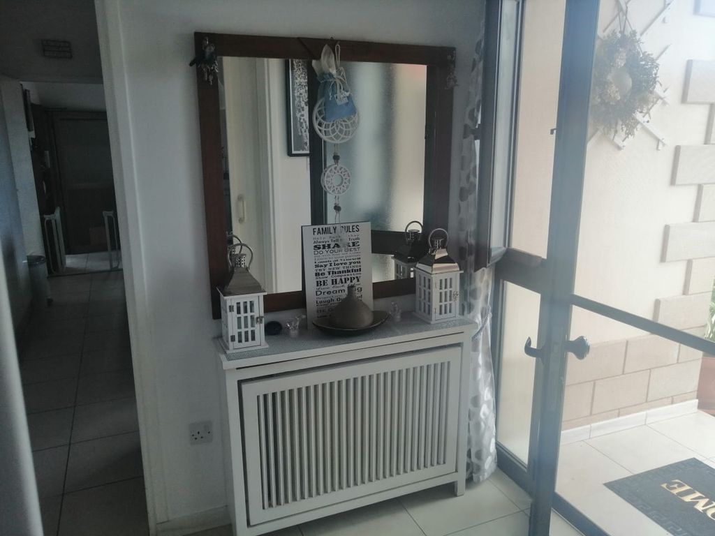 Property photo 3 of 33