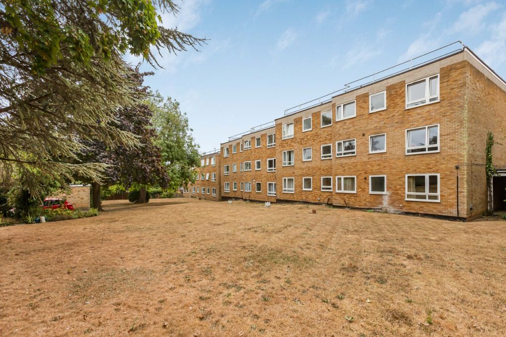 Property photo 1 of 11