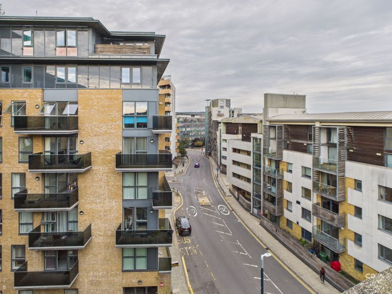 Property photo 1 of 25 Photo 22