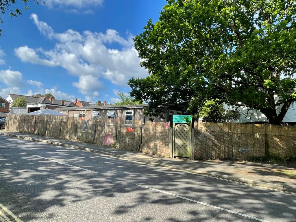 Property photo 1 of 1