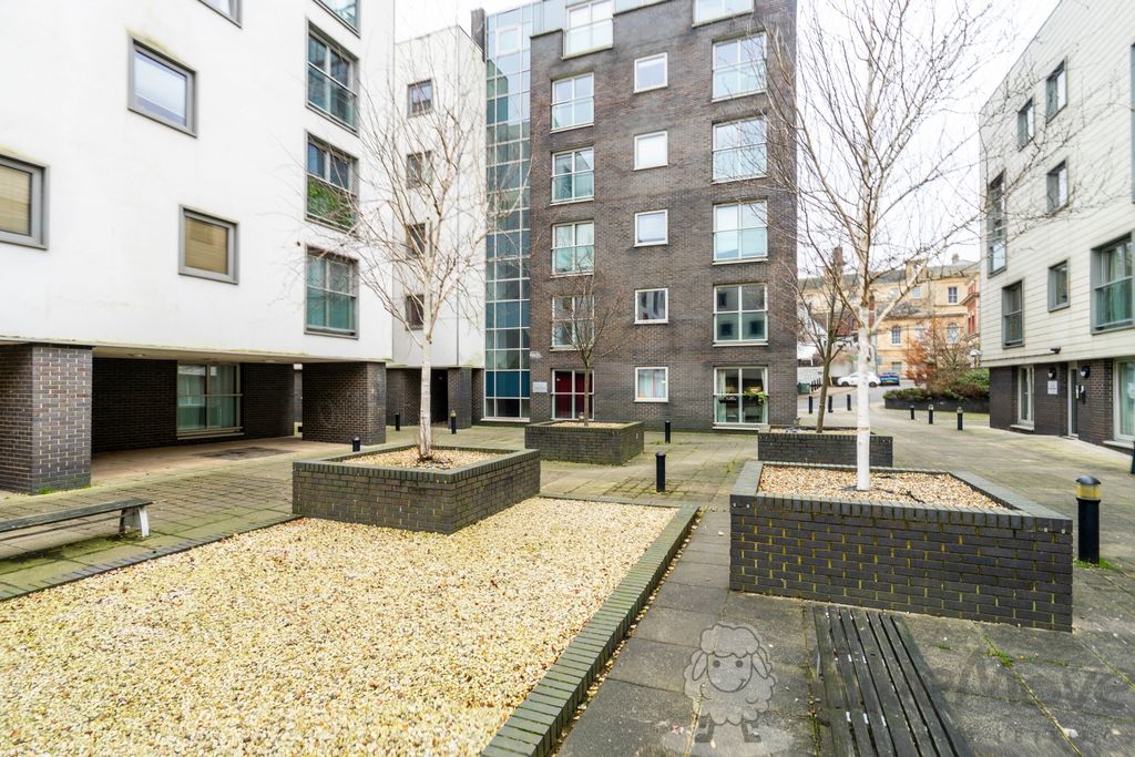 Property photo 1 of 9 Dmc02710-Hdr