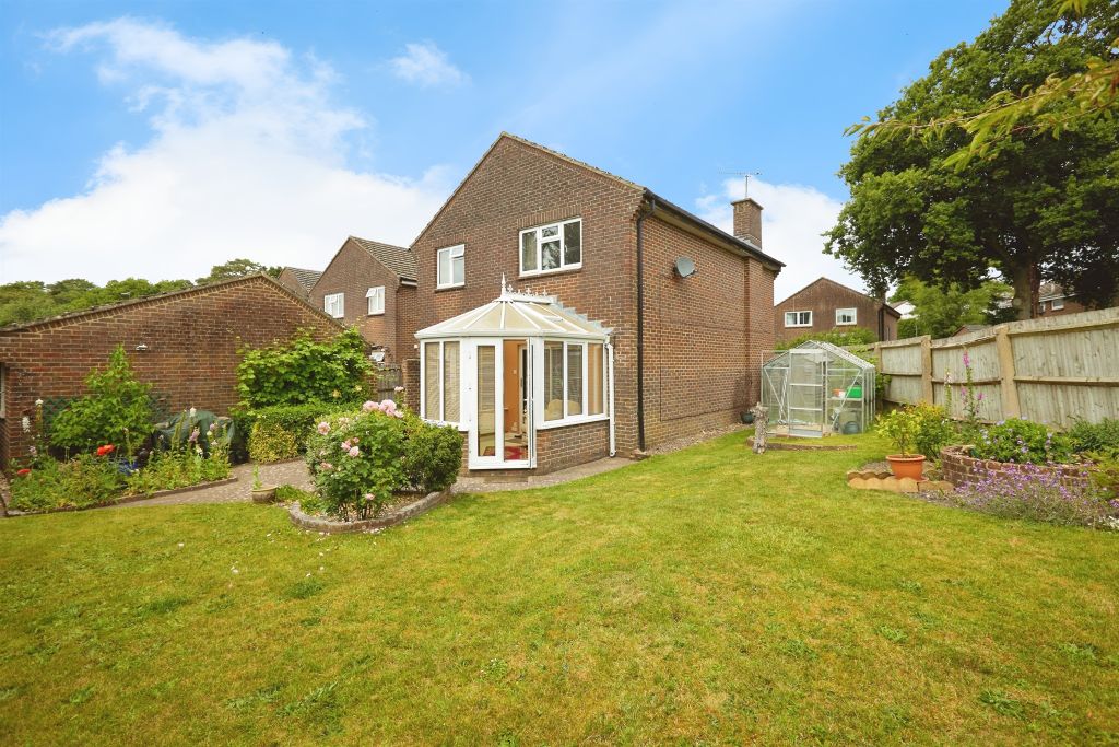 Property photo 2 of 17