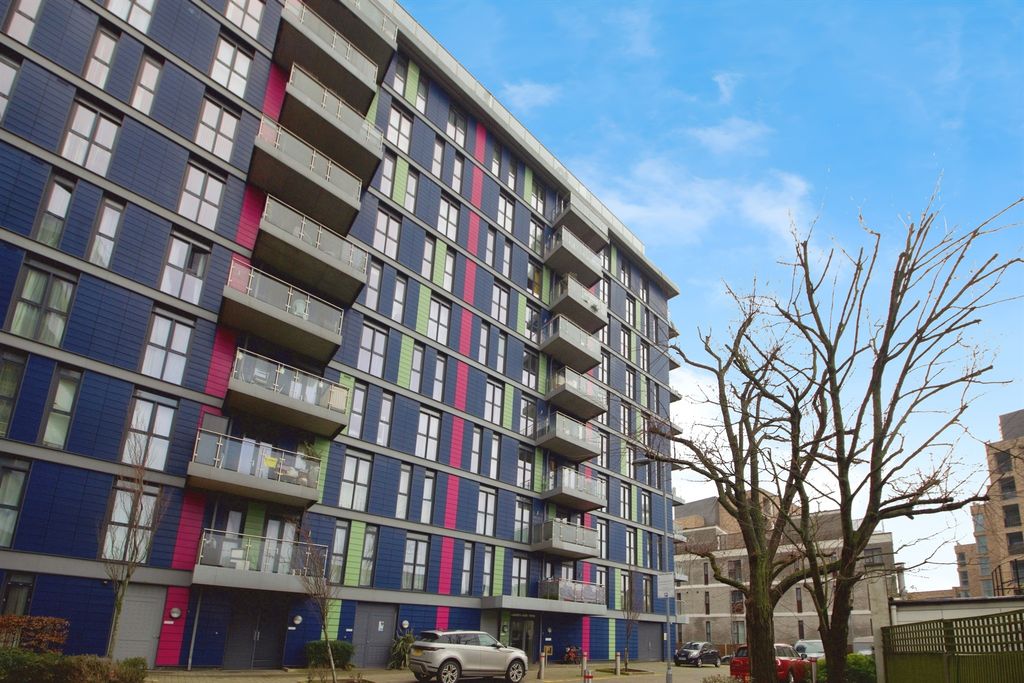 Property photo 2 of 5