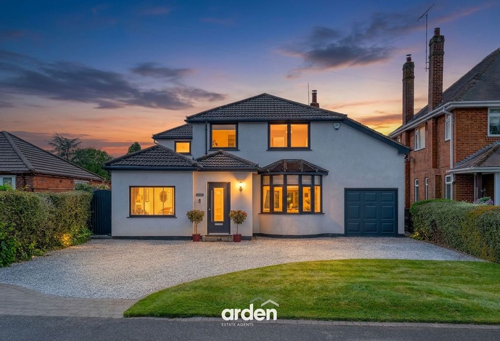 Property photo 1 of 32