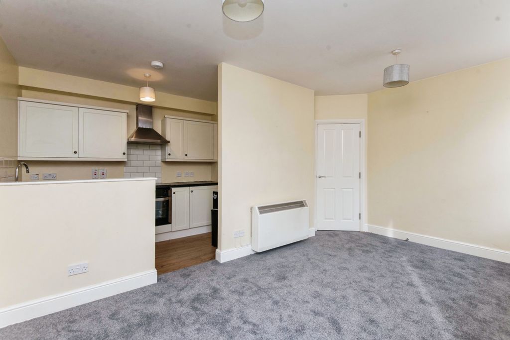 Property photo 3 of 7 Open Plan