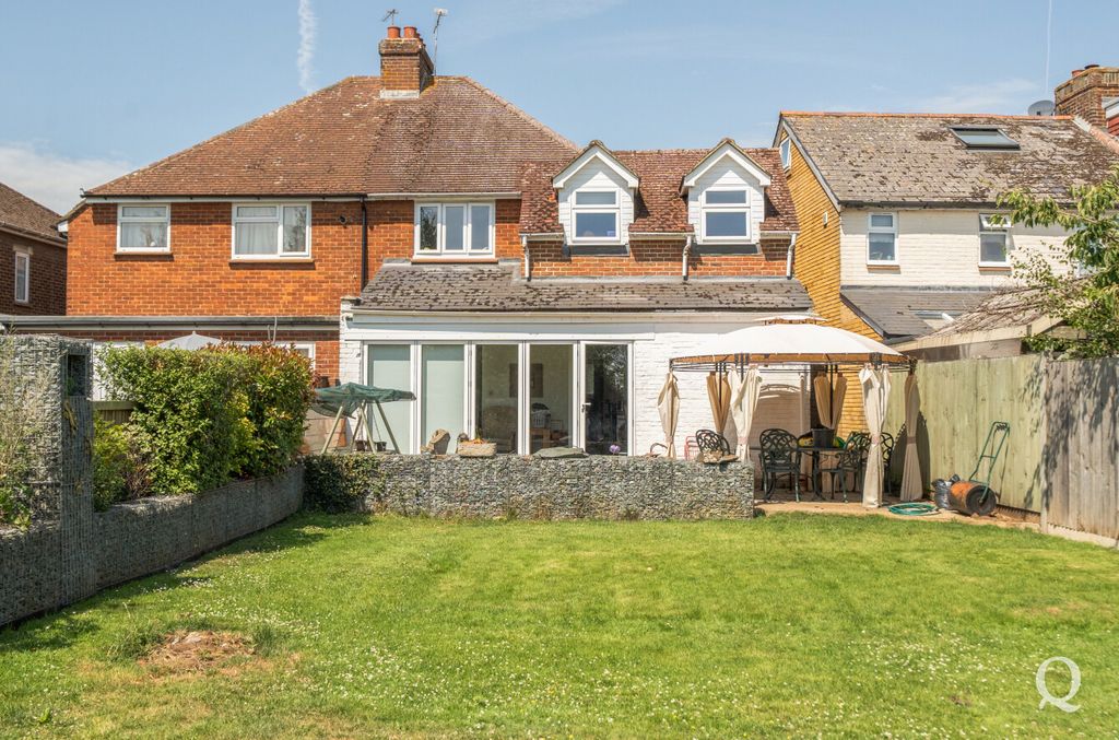 Property photo 1 of 25 61B80040-E7c3-4Bf...