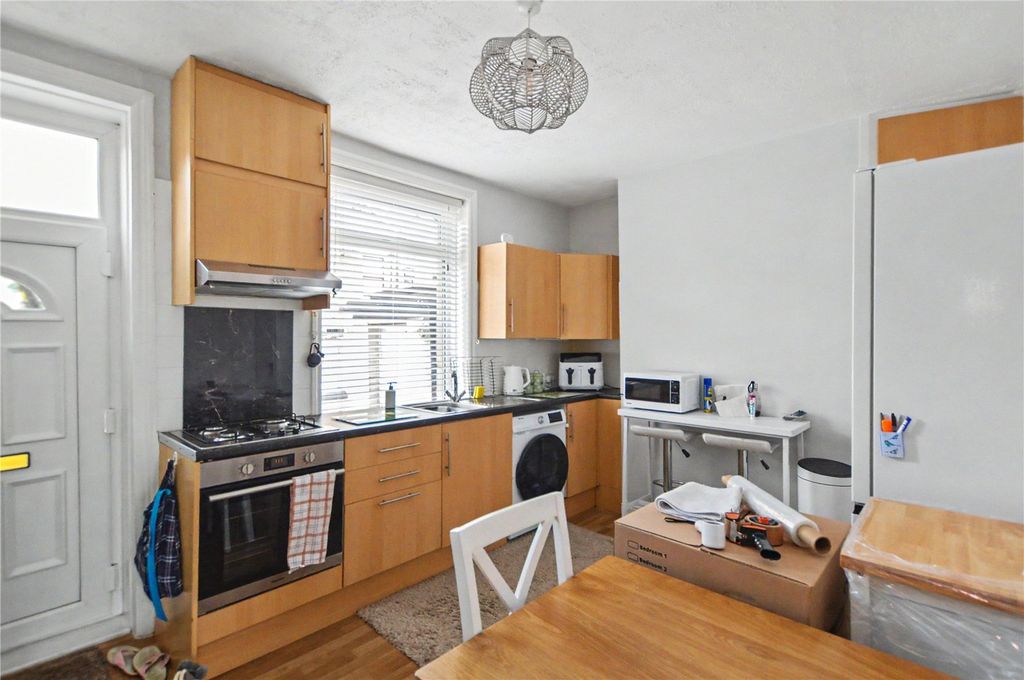 Property photo 3 of 12 Picture No. 05
