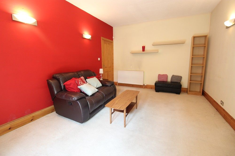 Property photo 2 of 8 New Lounge Alt 2026