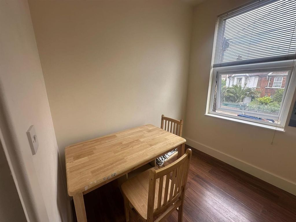 Property photo 2 of 6 3.Jpg