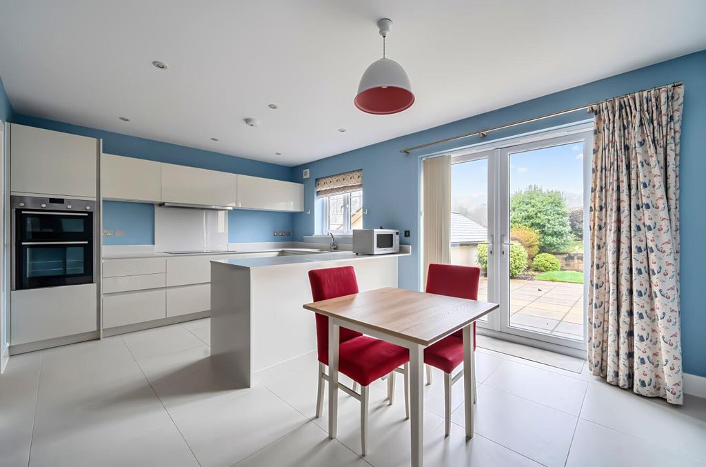 Property photo 3 of 26 Seddons Tiverton