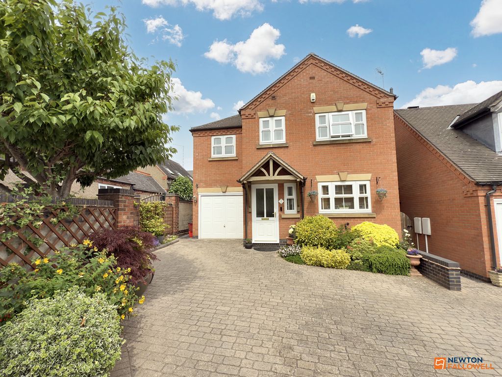 Property photo 1 of 38