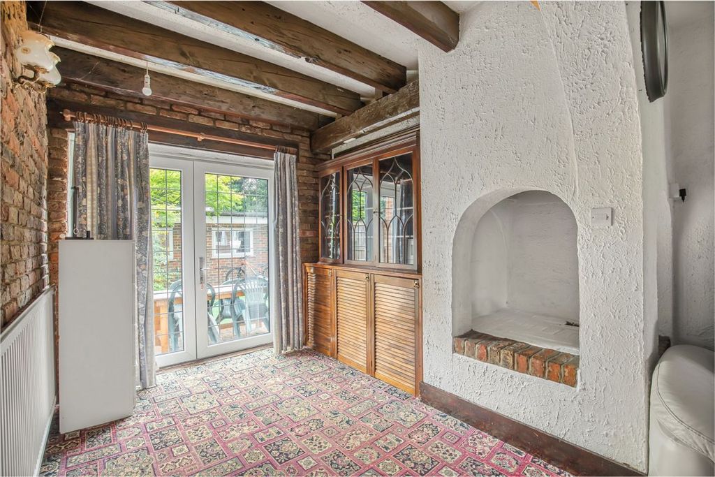 Property photo 3 of 8