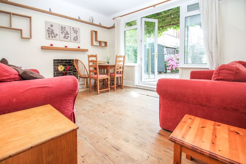 Property photo 2 of 8 Photo 1