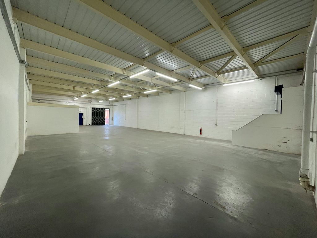 Property photo 2 of 4 Napier Unit 2 Inside Again.Jpg