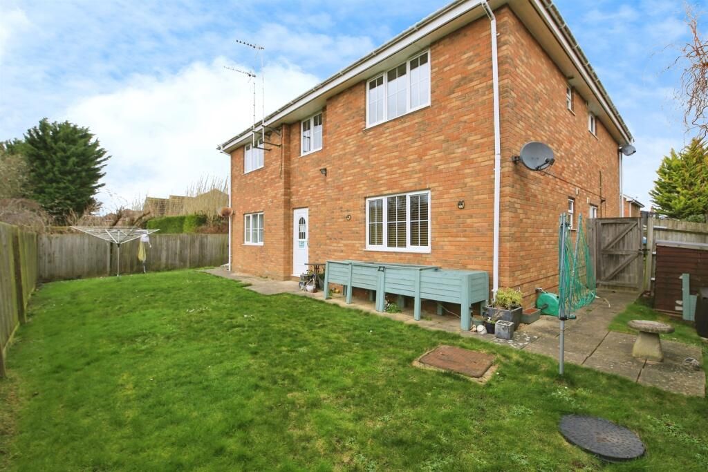 Property photo 2 of 3
