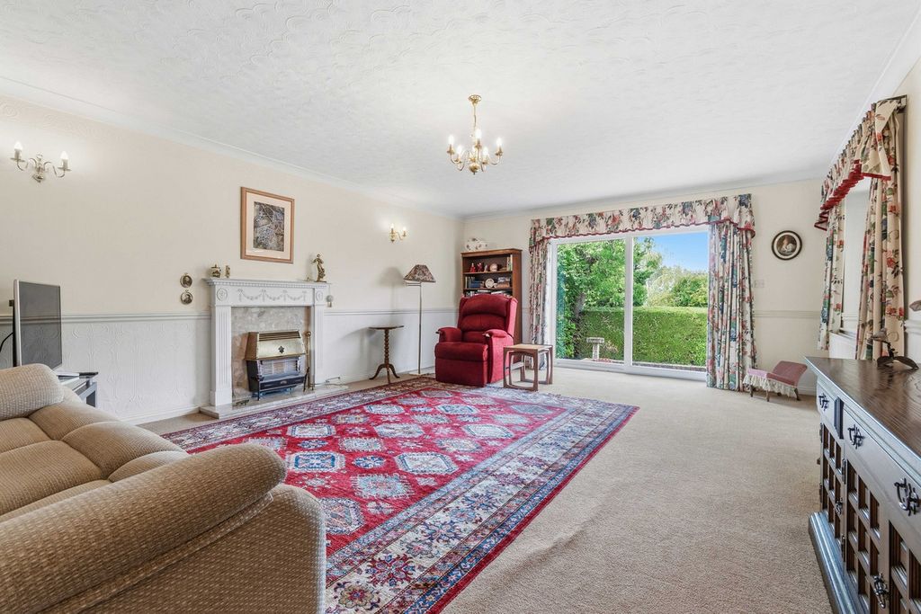 Property photo 3 of 42