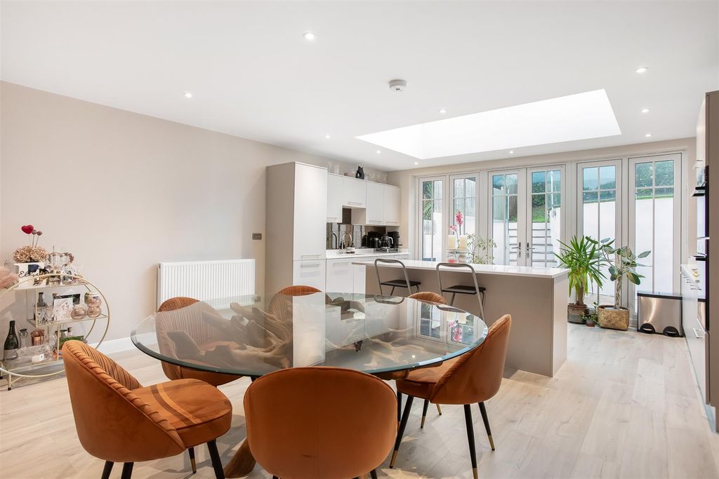 Property photo 2 of 23 Open Plan Kitchen/Reception/Dining Room