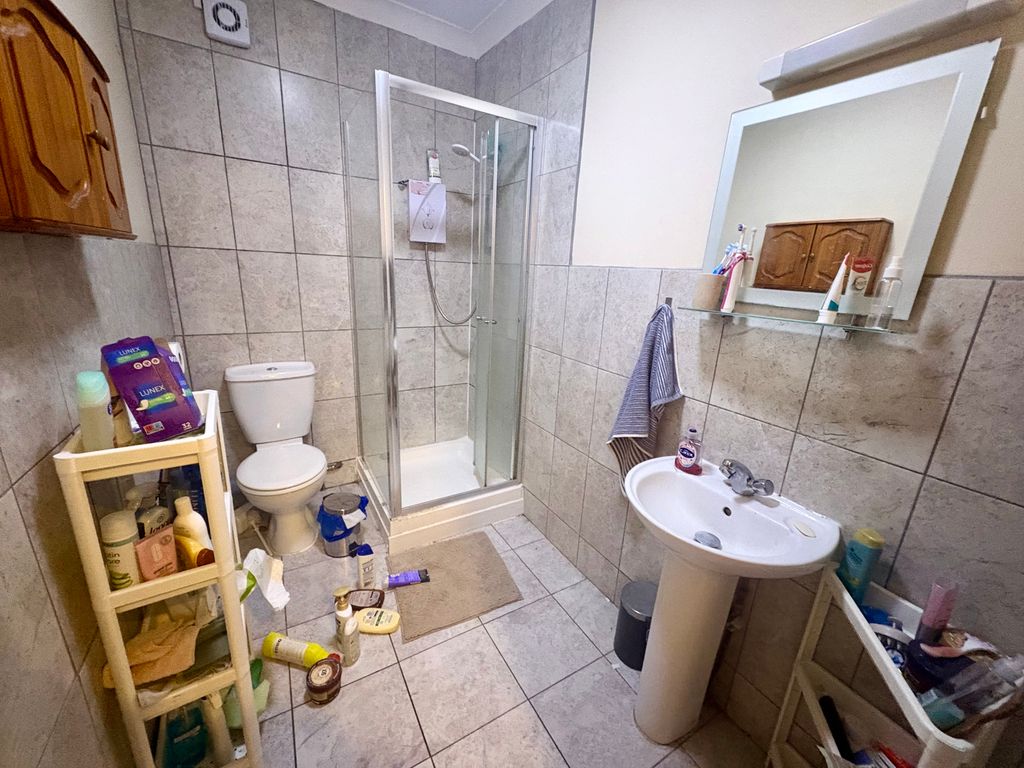 Property photo 3 of 11 Img_3872