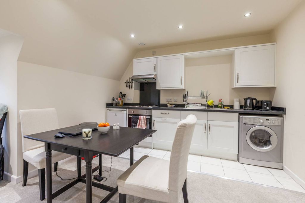 Property photo 1 of 4