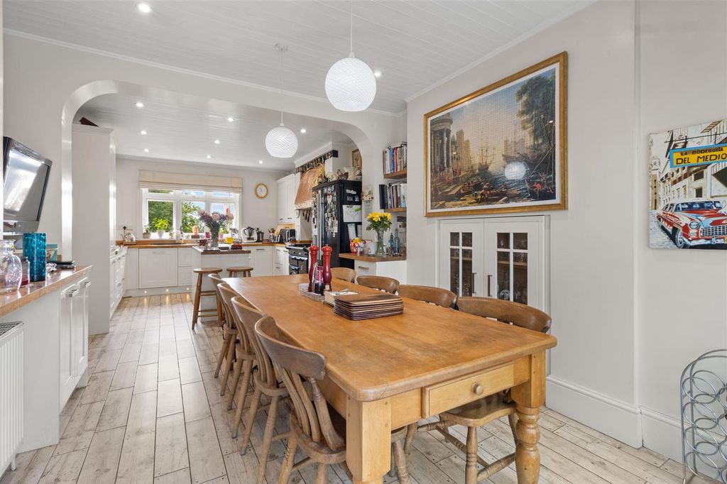 Property photo 2 of 57 Open Plan Kitchen Diner