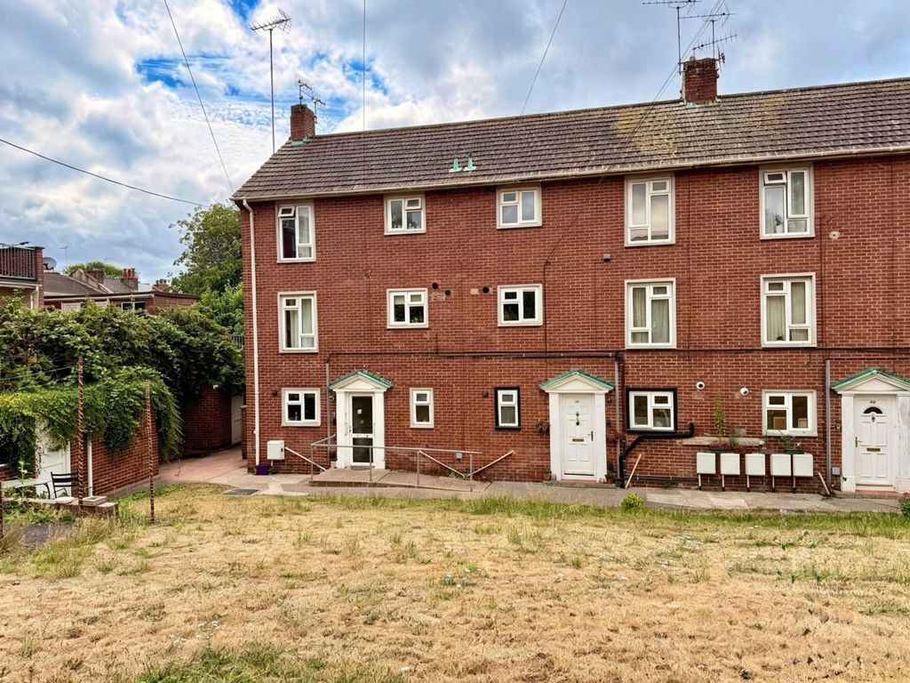 Property photo 2 of 8