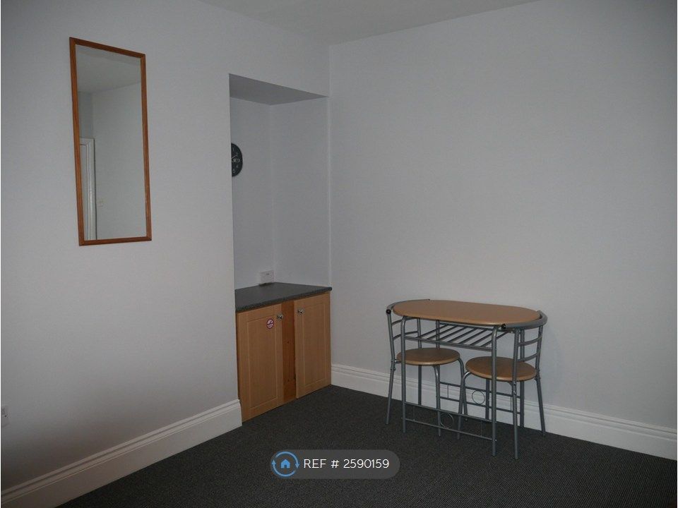 Property photo 3 of 16 Living Room
