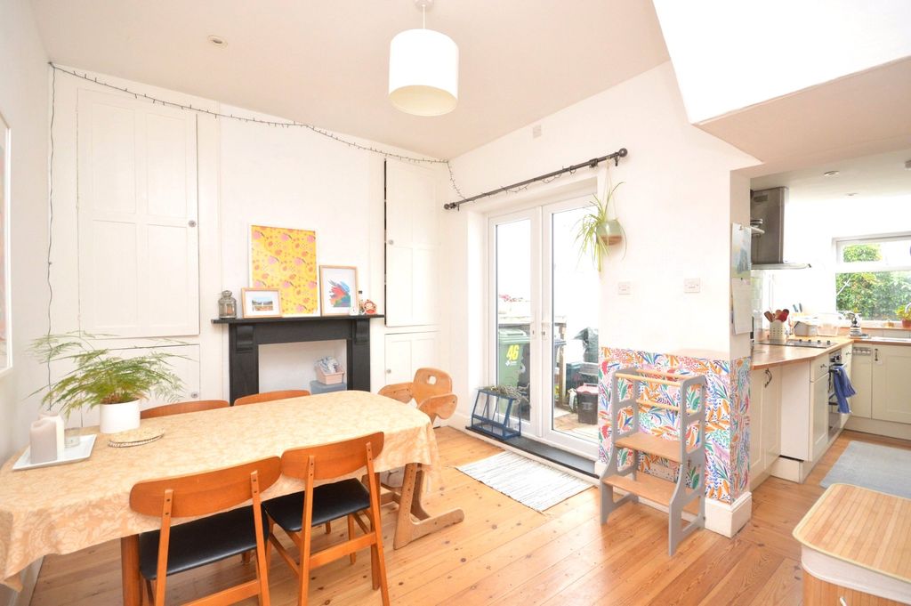 Property photo 3 of 14 Picture No. 01
