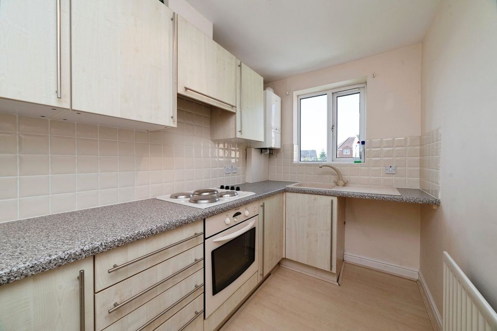 Property photo 3 of 14