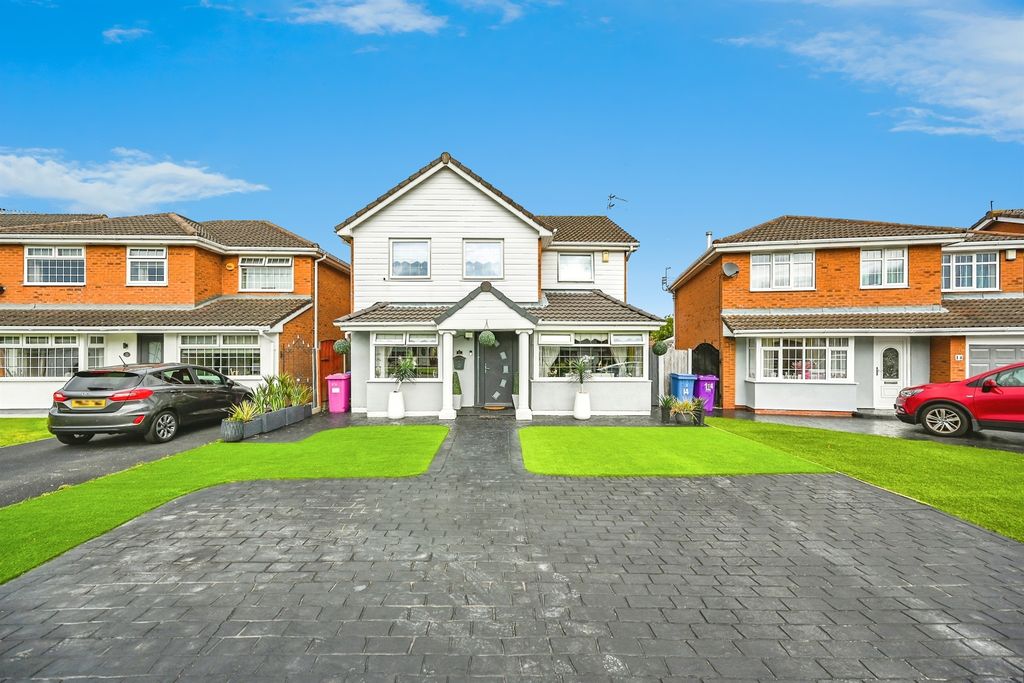 Property photo 2 of 18
