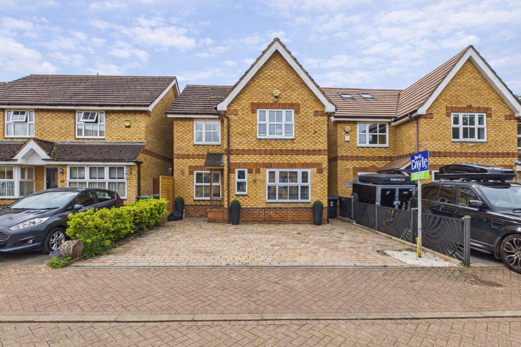 Property photo 1 of 23