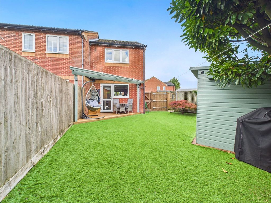 Property photo 2 of 12 Rear