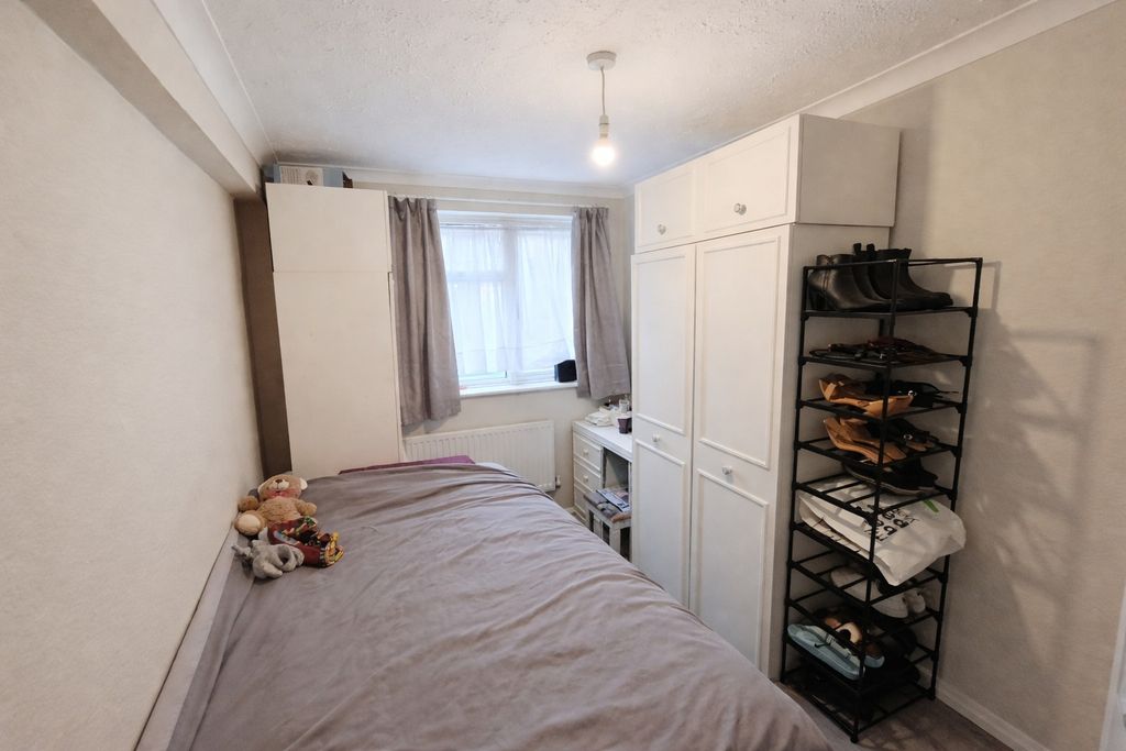 Property photo 3 of 10 Photo 2