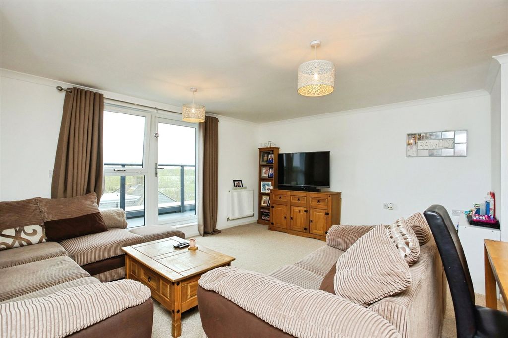 Property photo 2 of 19 Picture No. 68