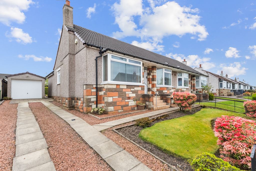 Property photo 1 of 32