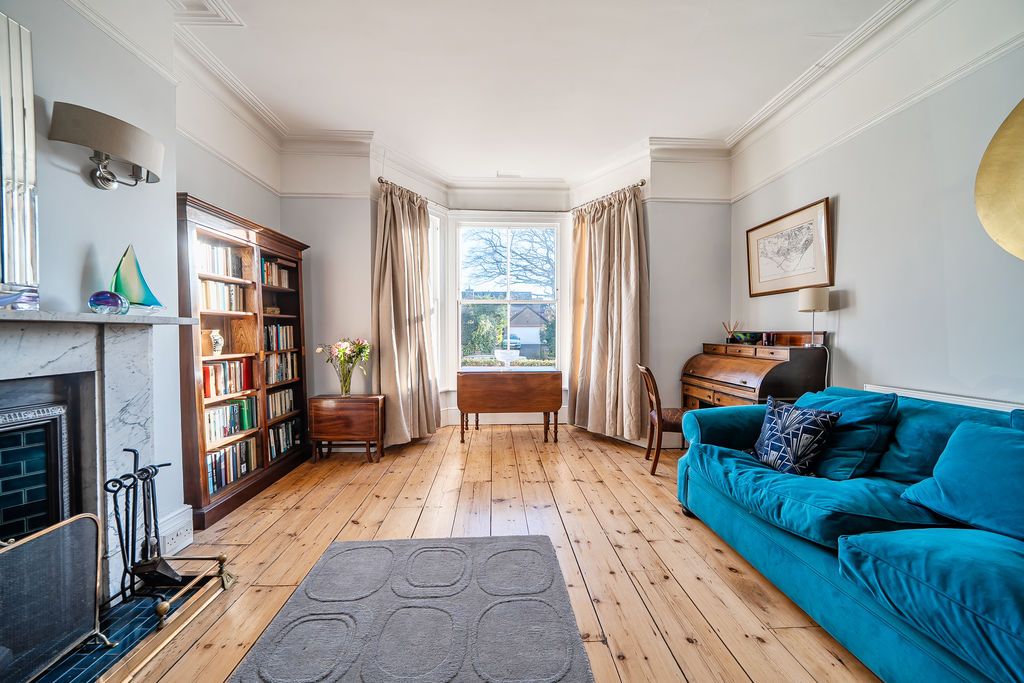 Property photo 2 of 20 Drawing Room