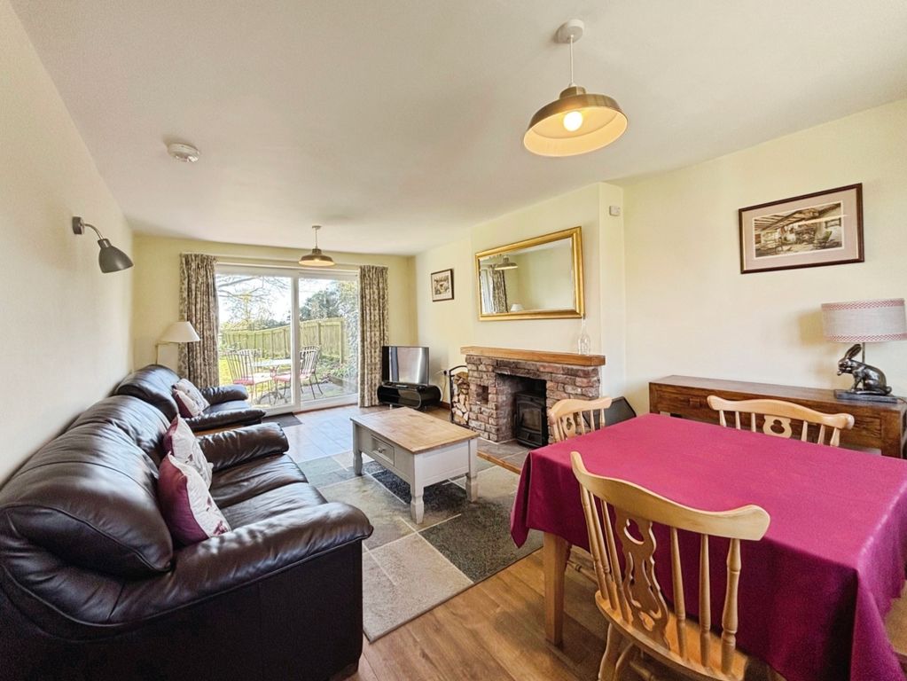 Property photo 2 of 15 Pbox-Img.Jpeg