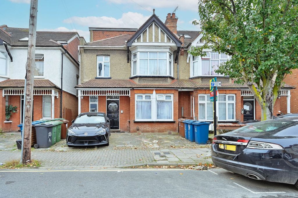 Property photo 1 of 14