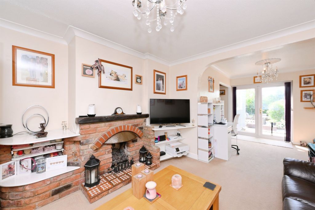 Property photo 2 of 14