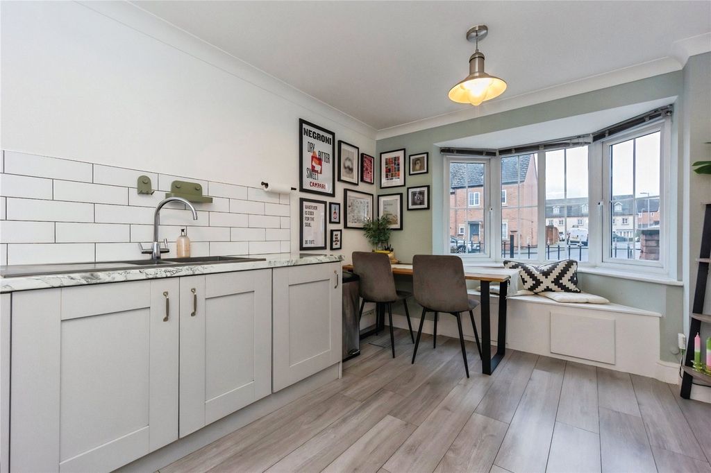 Property photo 3 of 15 Picture No. 20