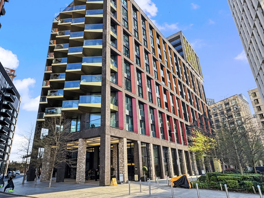 Property photo 3 of 25