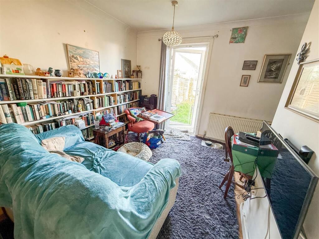 Property photo 2 of 14