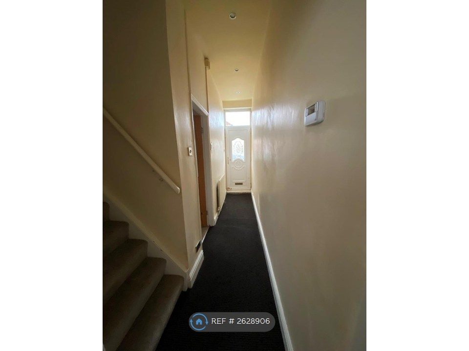 Property photo 2 of 12 Entrance