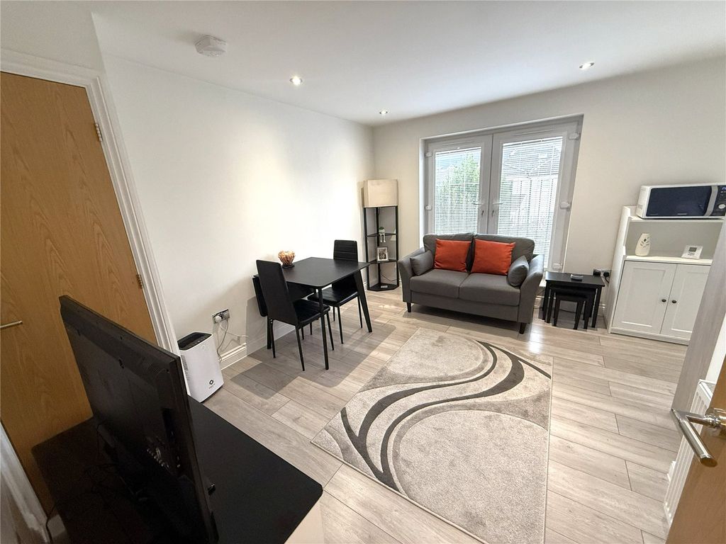 Property photo 3 of 10 Picture No. 03