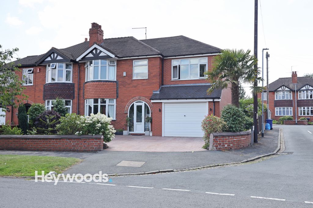 Property photo 1 of 40 0F1A6080
